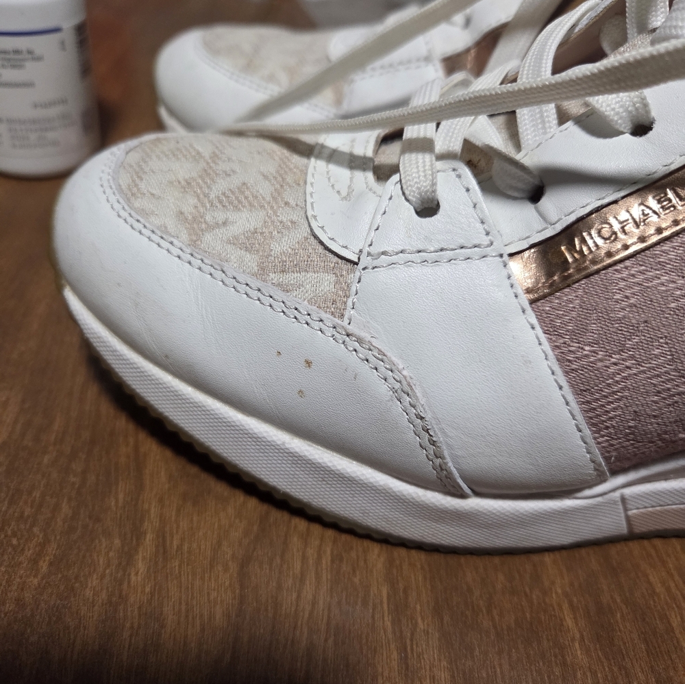 MICHAEL Michael Kors Gold and Cream Sneakers - Picture 3 of 5